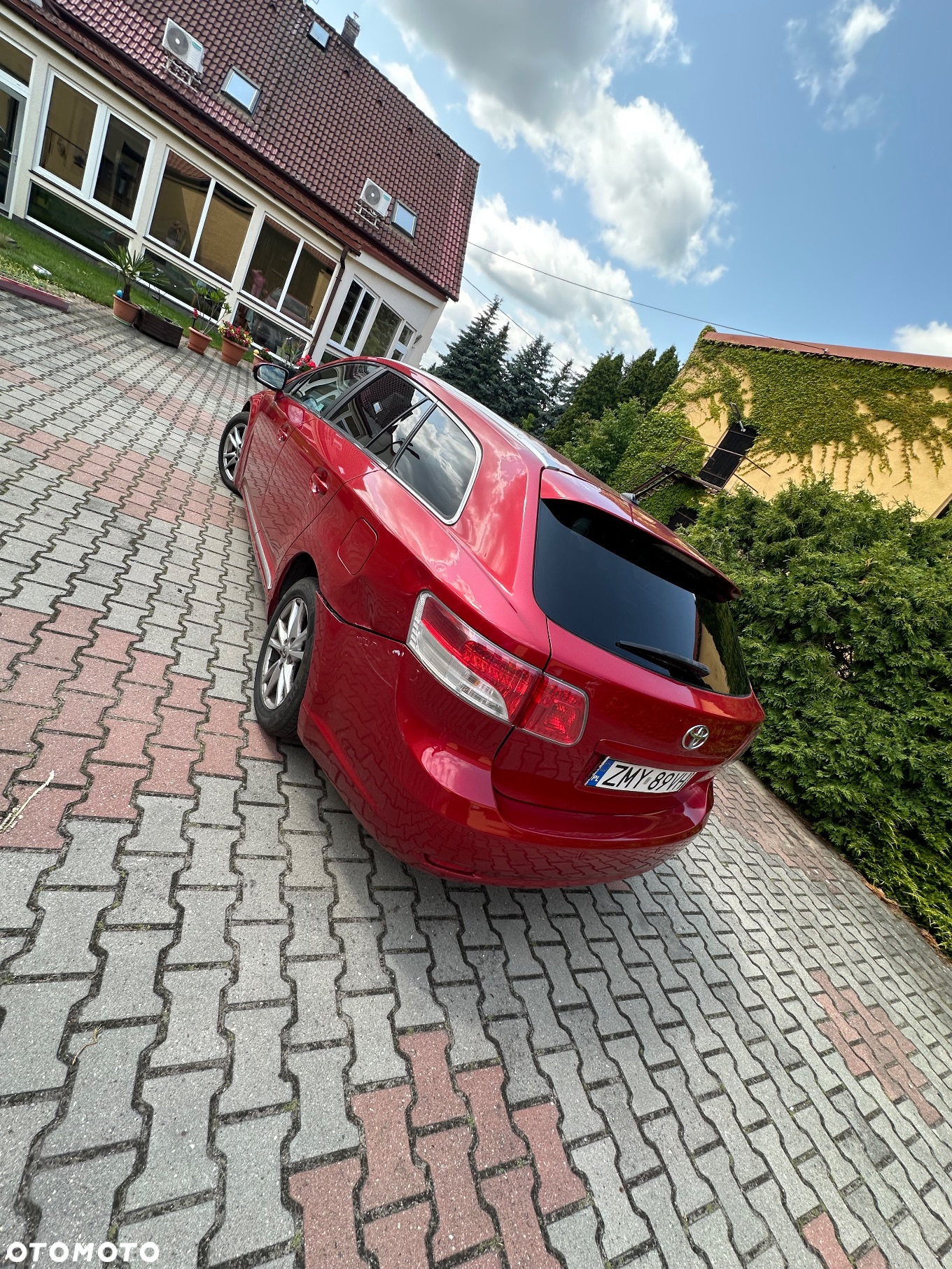 Toyota Avensis 2.0 D-4D 2010 - 11