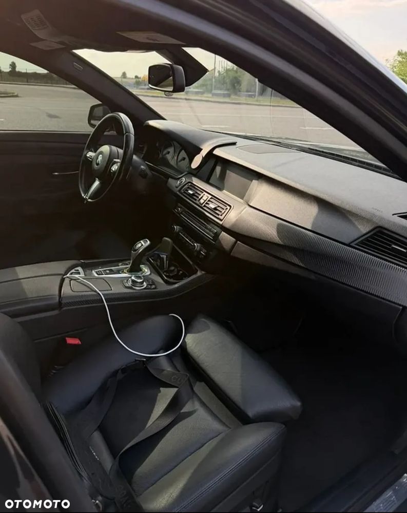 BMW Seria 5 535i - 5