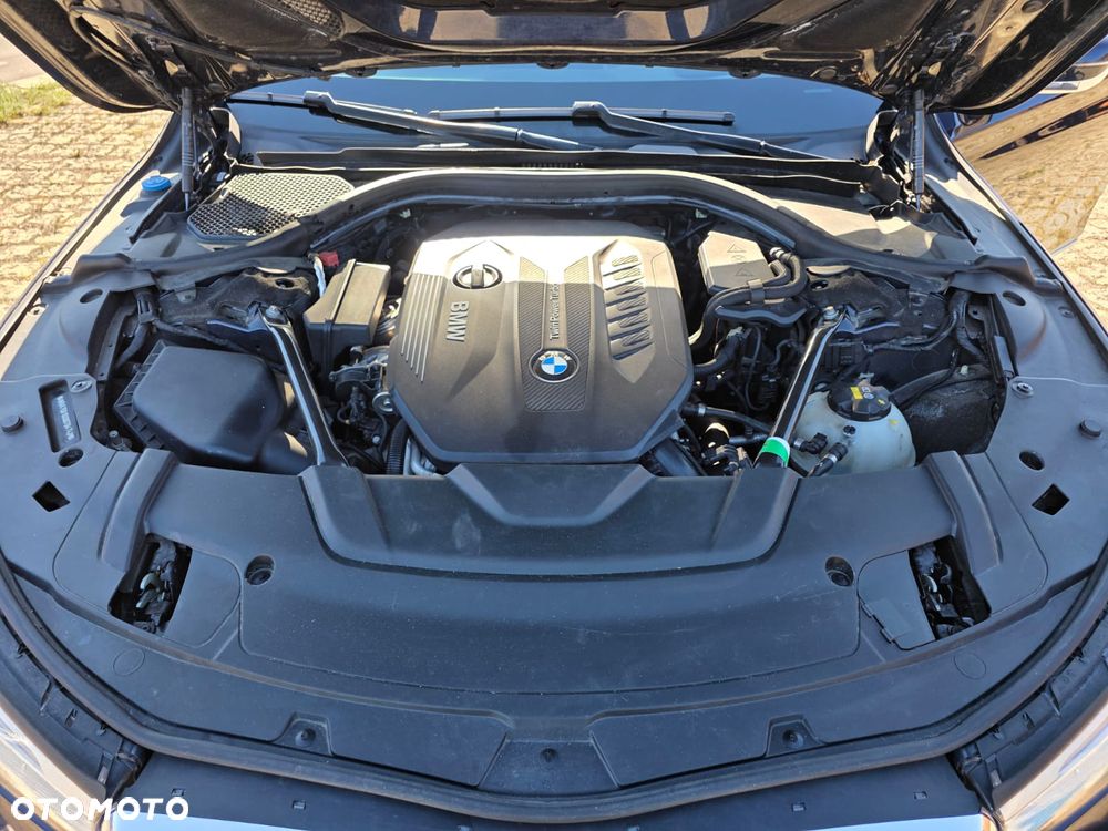 BMW Seria 7 740Ld xDrive - 25