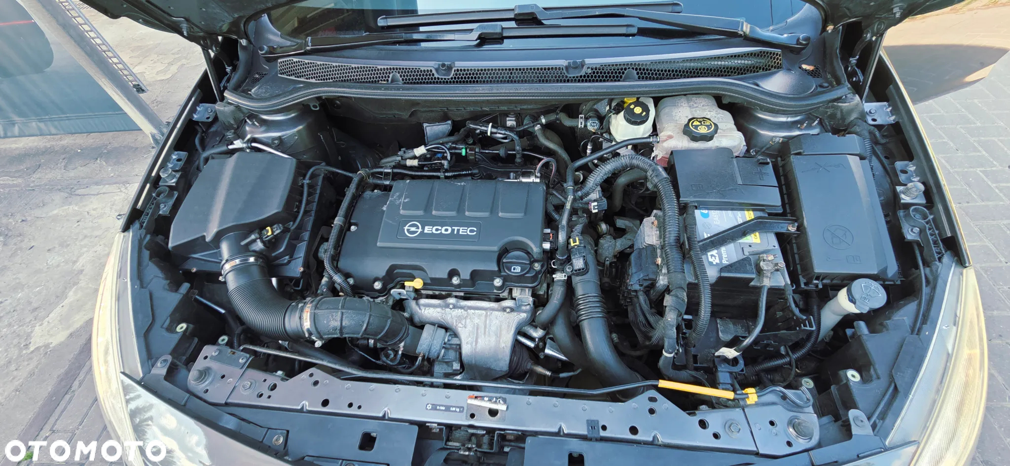 Opel Astra 1.4 Turbo 150 Jahre - 39