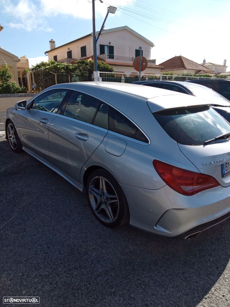 Mercedes-Benz CLA 180 d Shooting Brake AMG Line - 3