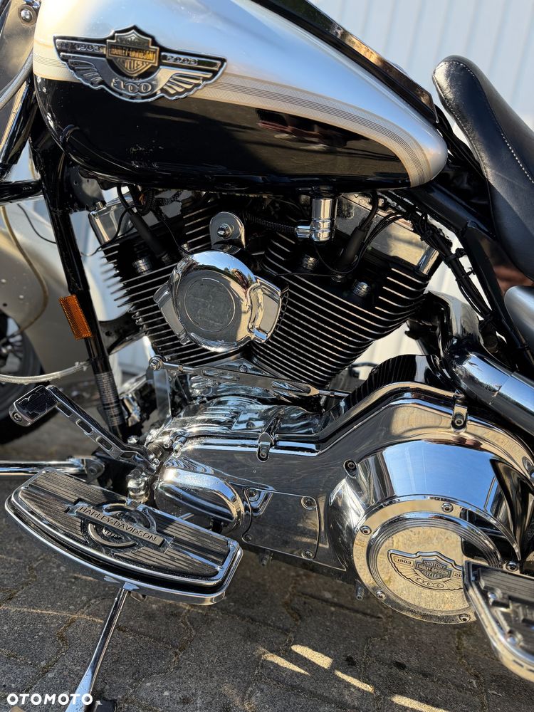 Harley-Davidson Touring Road King - 23