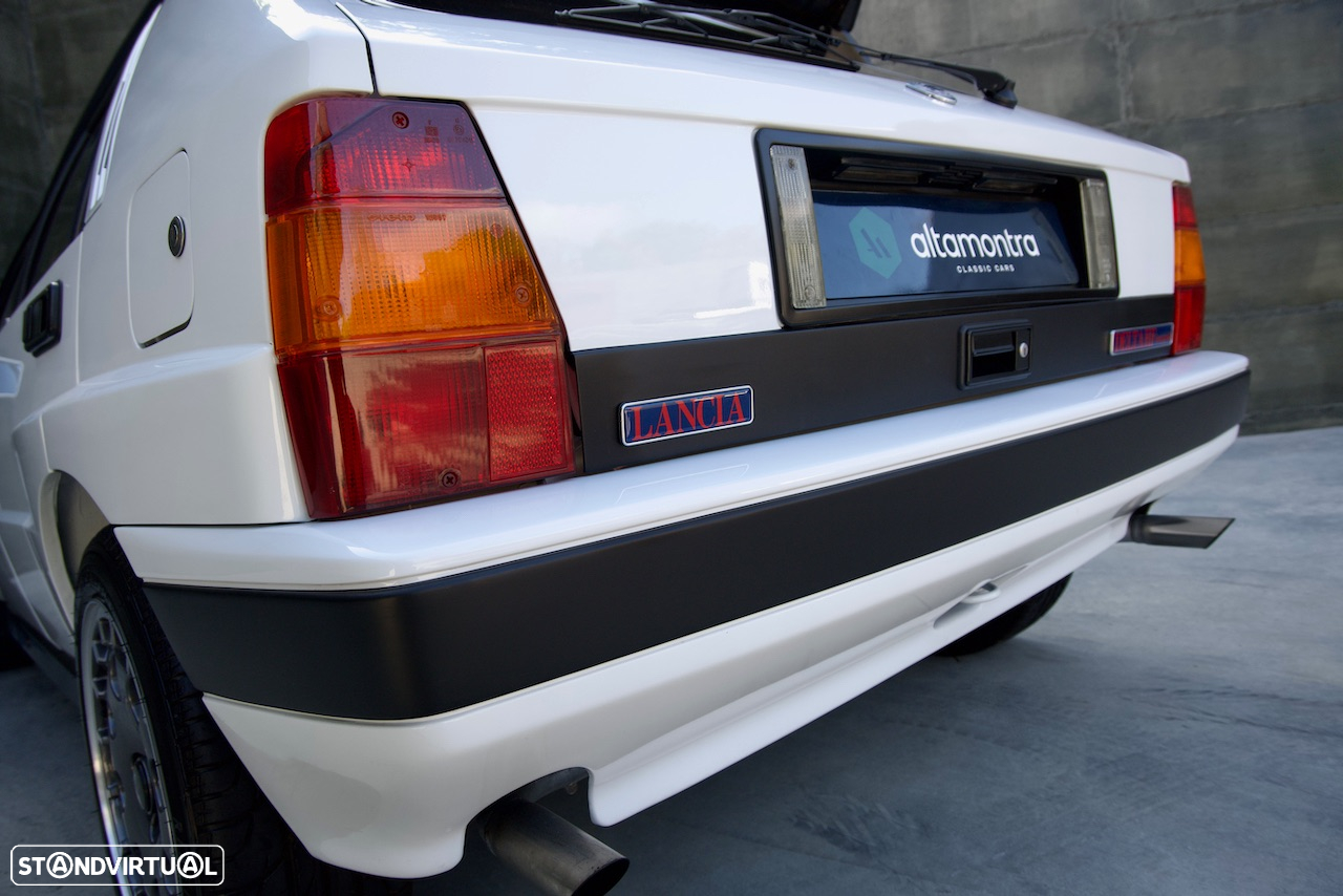 Lancia Delta 2.0 HF Integrale - 14