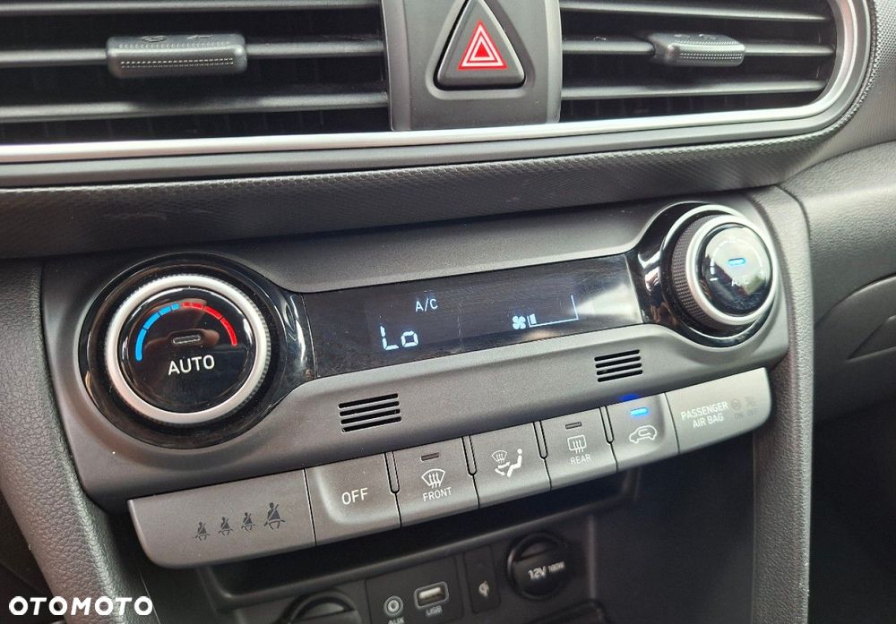Hyundai Kona - 37