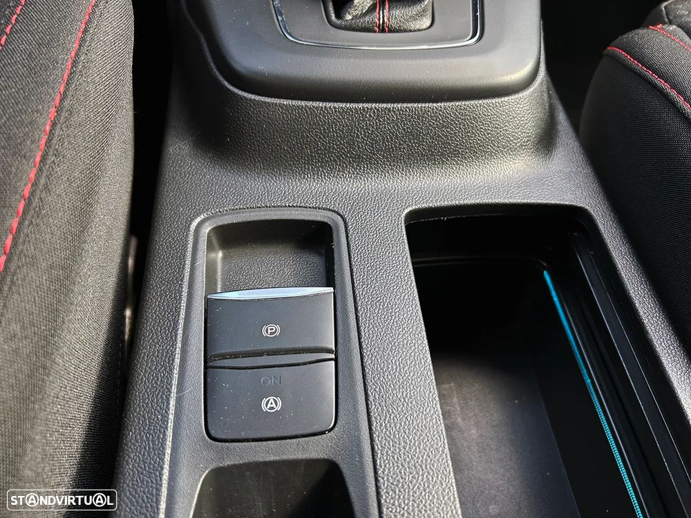 Ford Focus SW 1.0 EcoBoost MHEV ST-Line X Aut. - 31