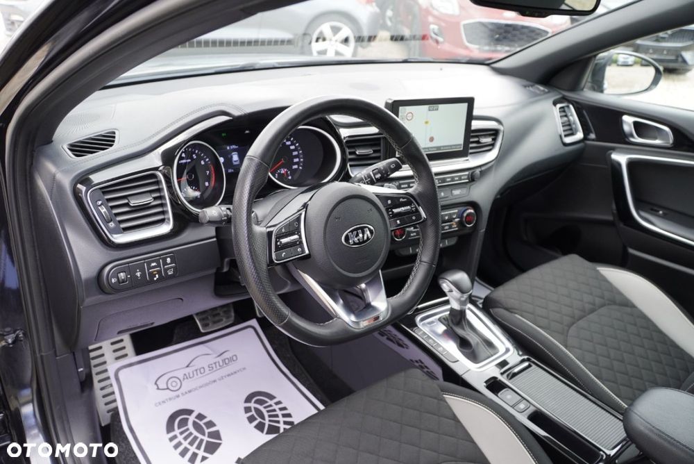 Kia Ceed 1.4 T-GDI DCT OPF GT Line - 9