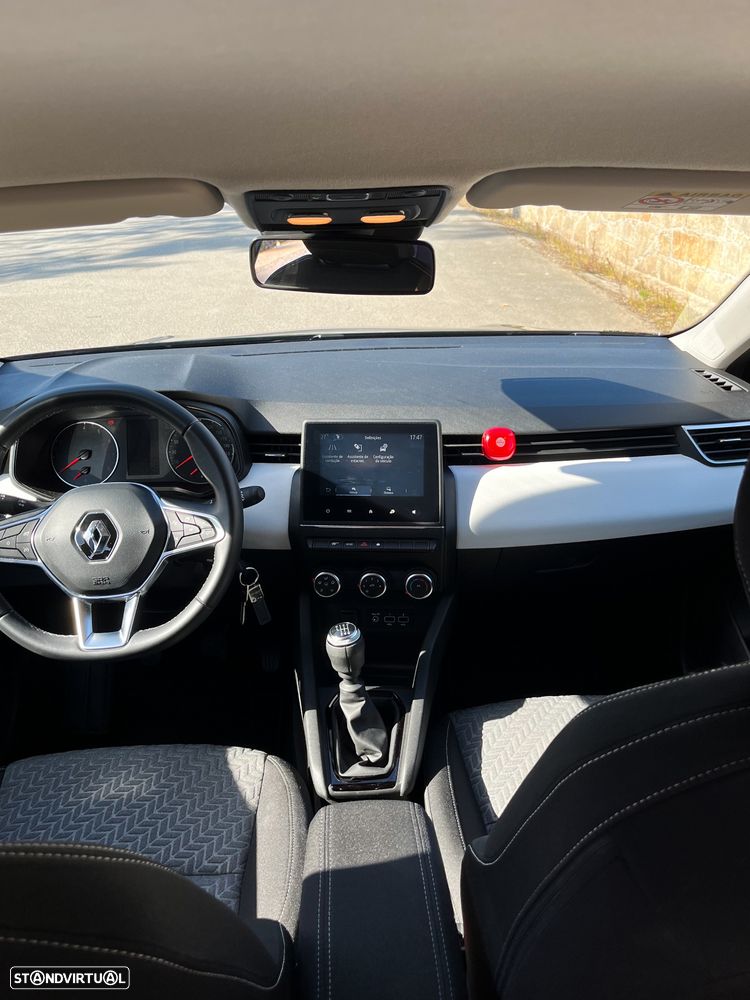 Renault Clio 1.0 TCe Evolution - 10