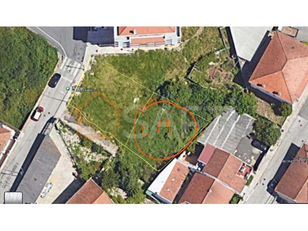 Terreno Urbano na freguesia de Mina de Água, Amadora perto do CC UBBO. - Grande imagem: 2/9