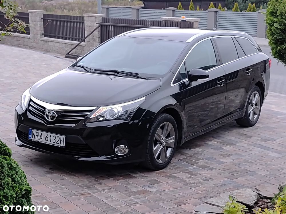Toyota Avensis 1.8 Premium - 1