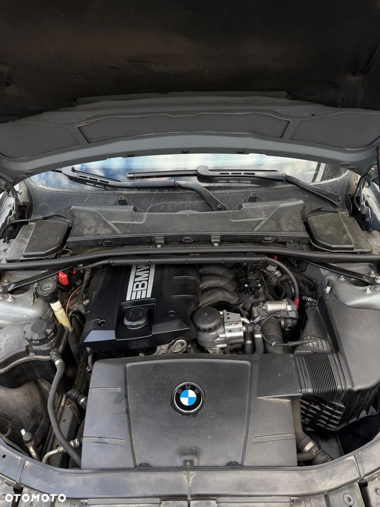 BMW Seria 3 - 16