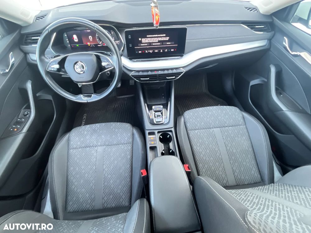 Skoda Octavia 2.0 TDI DSG Style - 10