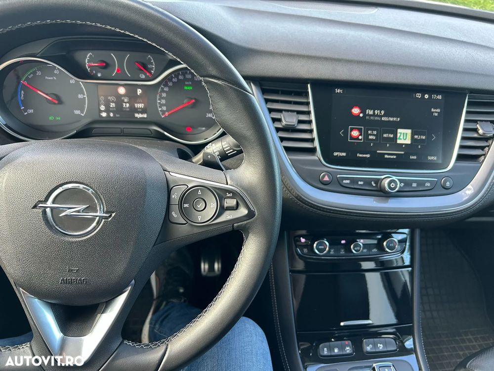 Opel Grandland X Plug-in-Hybrid4 1.6 DI Start/Stop Aut Business INNOVATION - 24