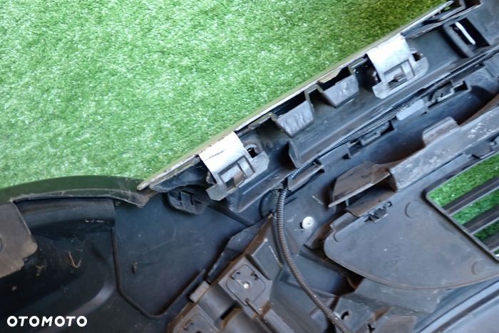 RENAULT MEGANE III COUPE 3d zderzak przedni przód - 16