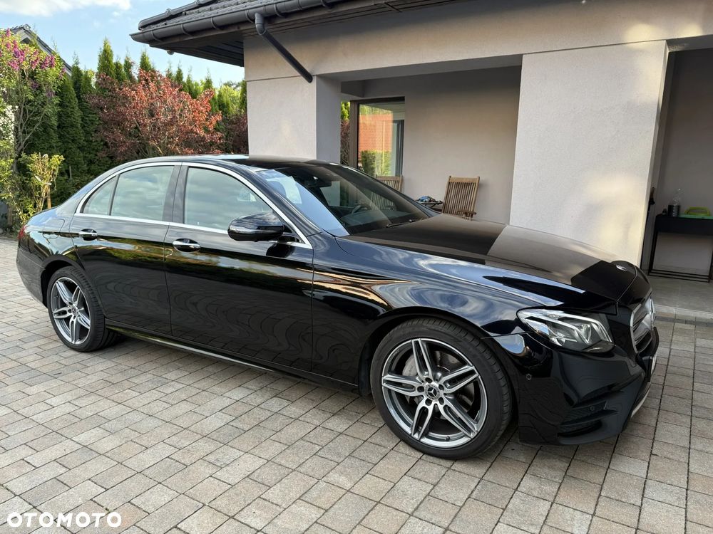 Mercedes-Benz Klasa E 220 d 4-Matic 9G-TRONIC - 2