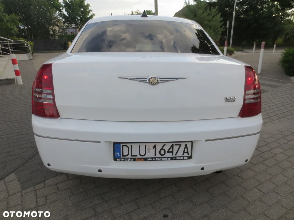 Chrysler 300C - 23