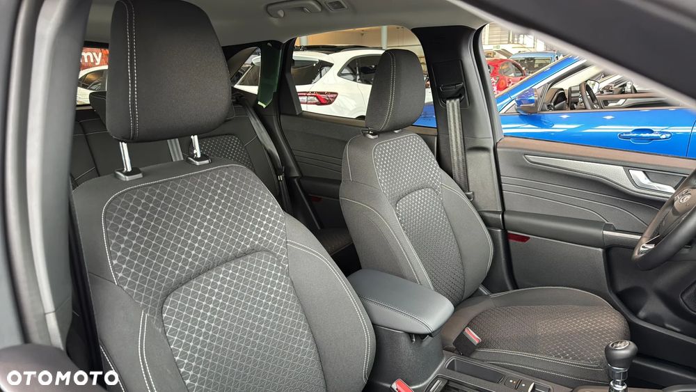 Ford Kuga - 14