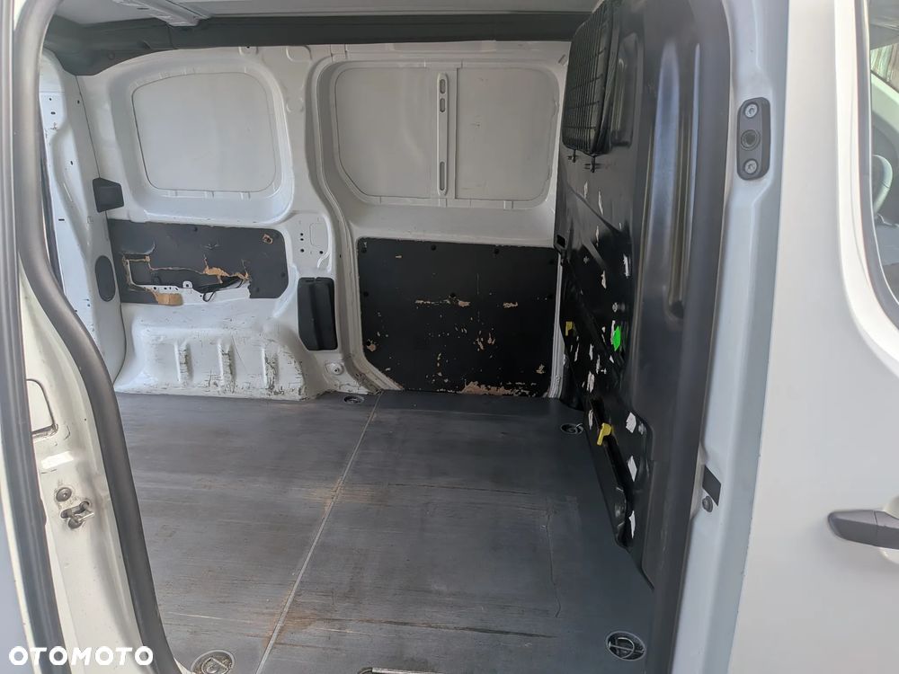 Toyota PROACE - 10