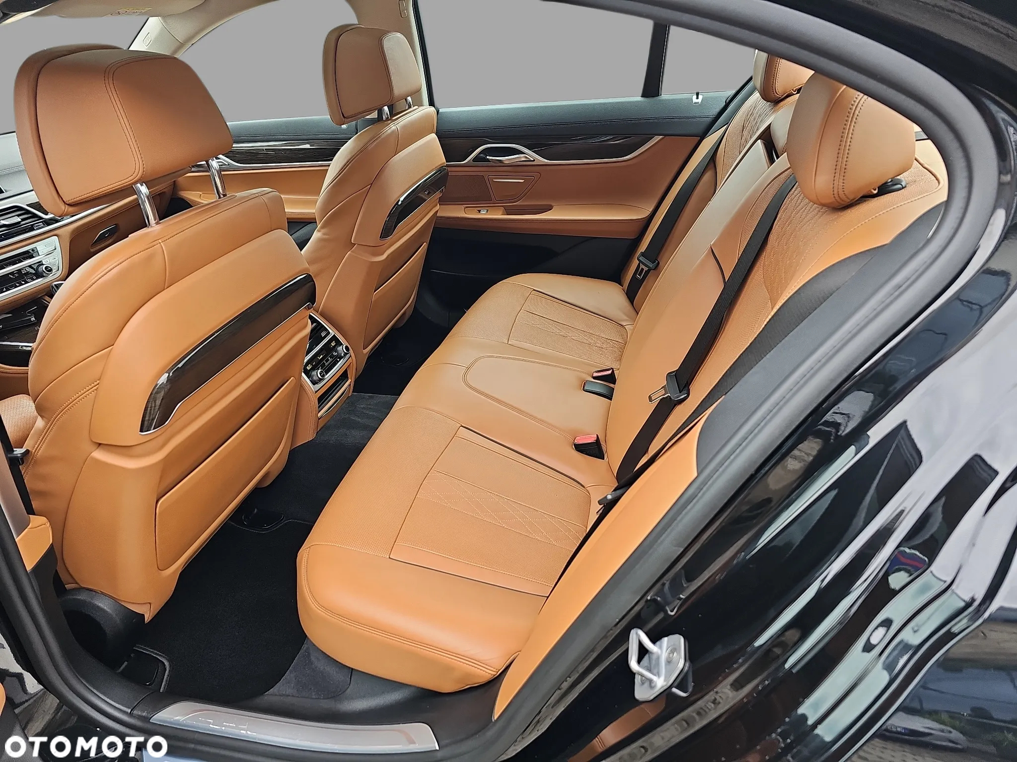 BMW Seria 7 740d xDrive - 13