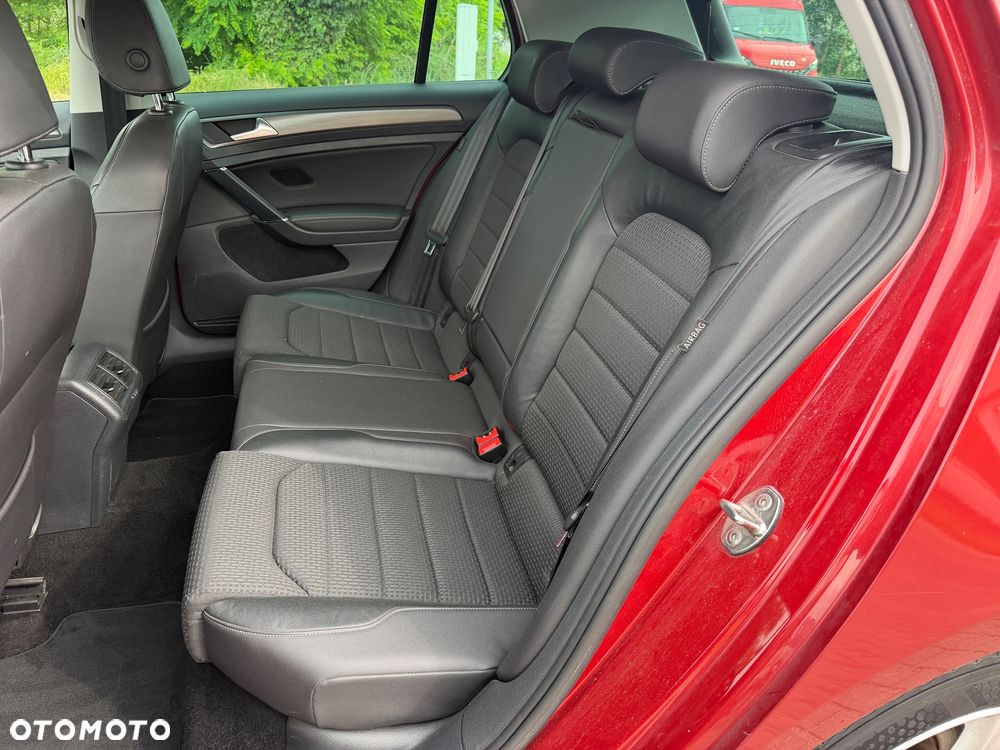 Volkswagen Golf 1.6 TDI DPF BlueMotion Technology Comfortline - 12