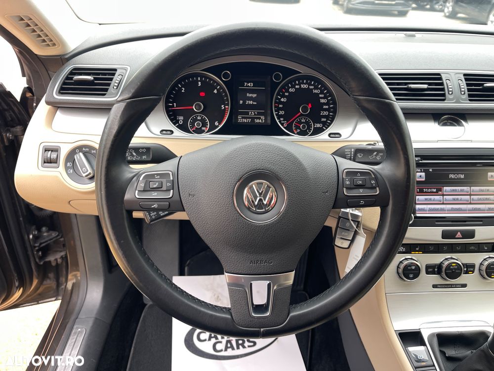 Volkswagen Passat CC 2.0 TDI BlueMotion Technology - 37