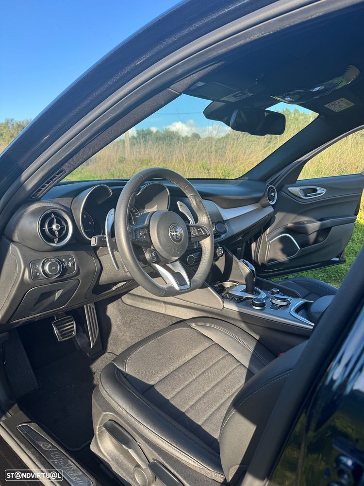 Alfa Romeo Giulia 2.2 D Sprint AT8 - 11