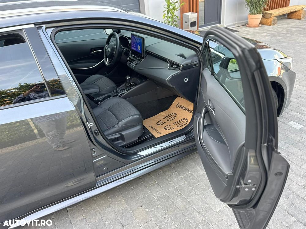 Toyota Corolla - 12