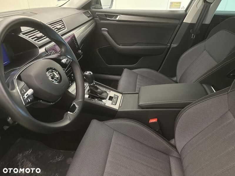 Skoda Superb 2.0 TDI SCR Style DSG - 11