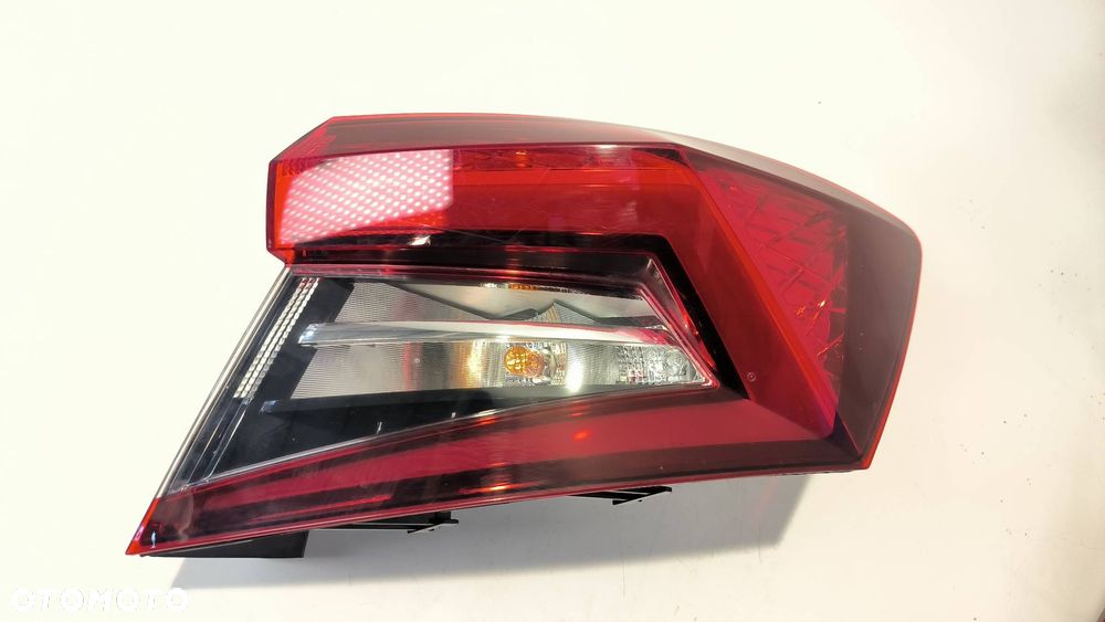 LAMPA PRAWA TYŁ SKODA KAROQ LIFT 57A945208 - 4