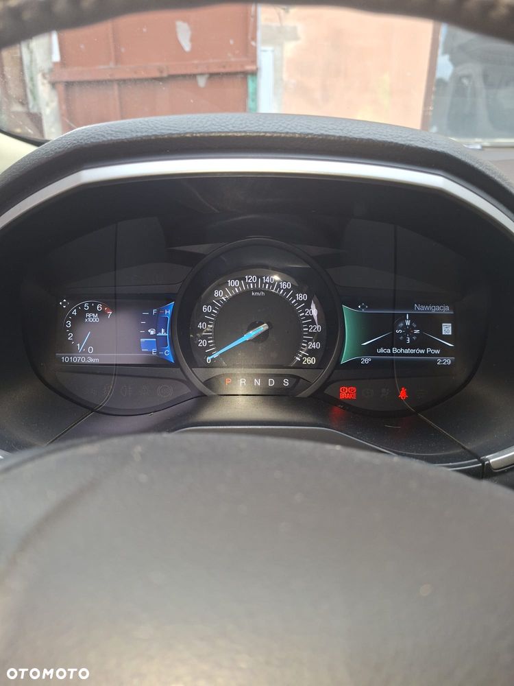 Ford Edge - 9