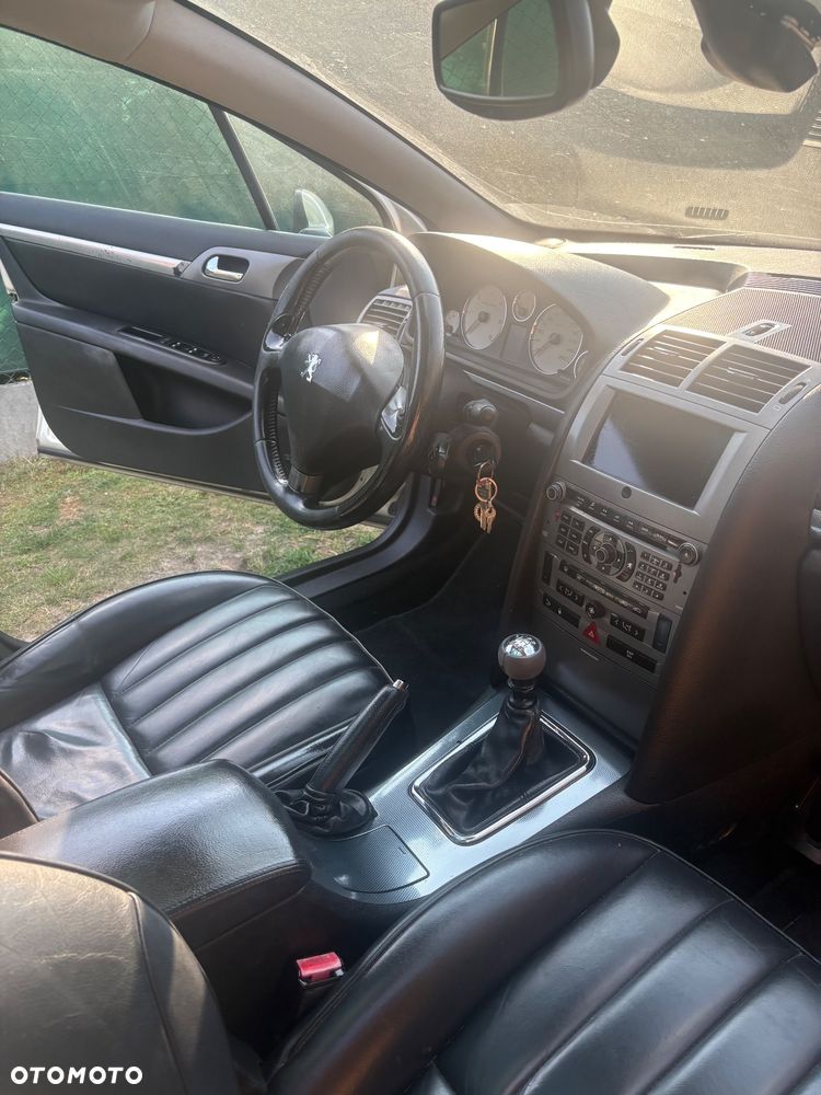 Peugeot 407 - 9