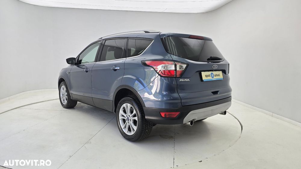 Ford Kuga - 8