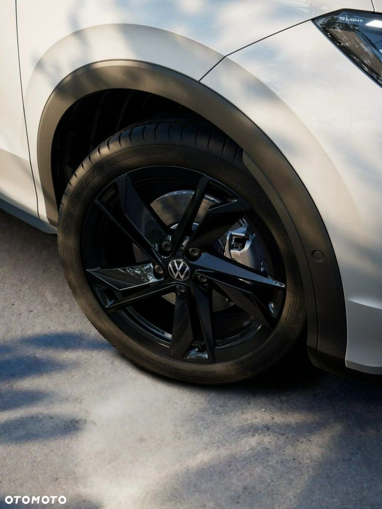Volkswagen T-Roc - 8