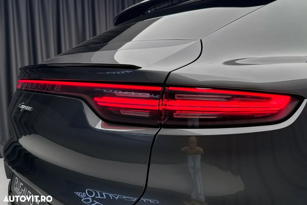 Porsche Cayenne Coupe E-Hybrid Tiptronic S Platinum Edition - 8