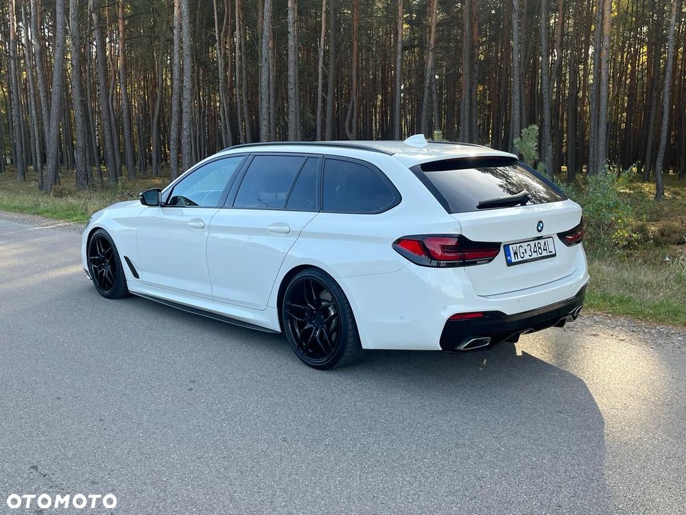 BMW Seria 5 520d M Sport Edition - 6
