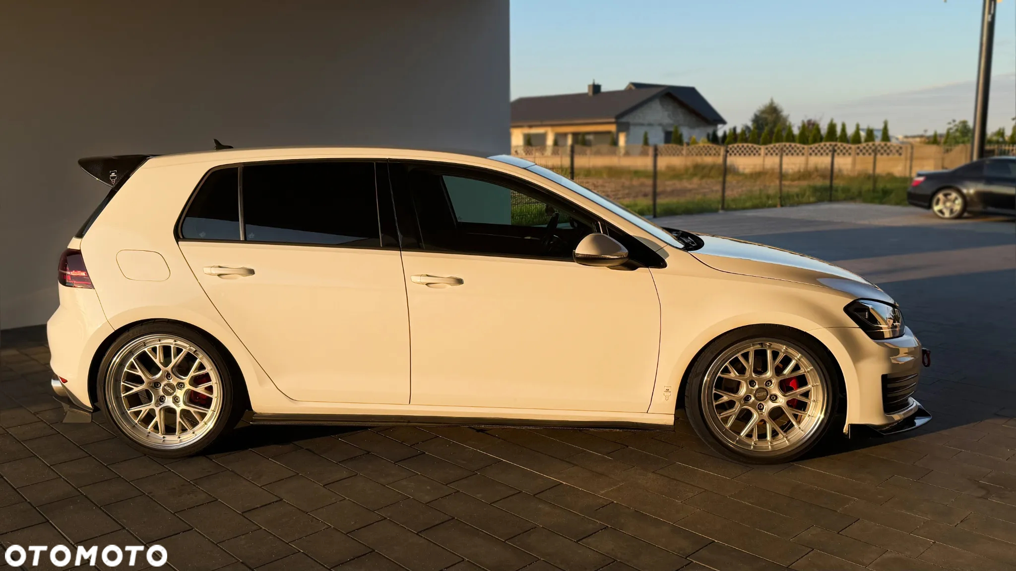 Volkswagen Golf - 4
