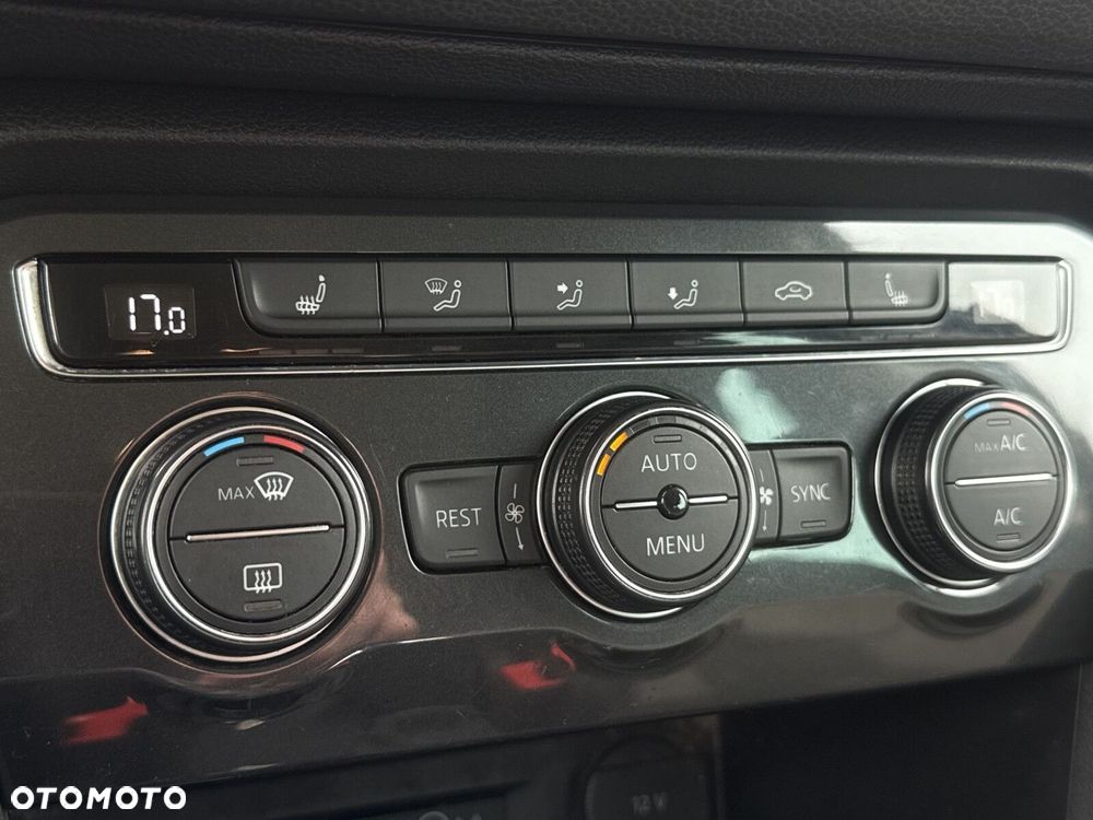 Volkswagen Tiguan - 26