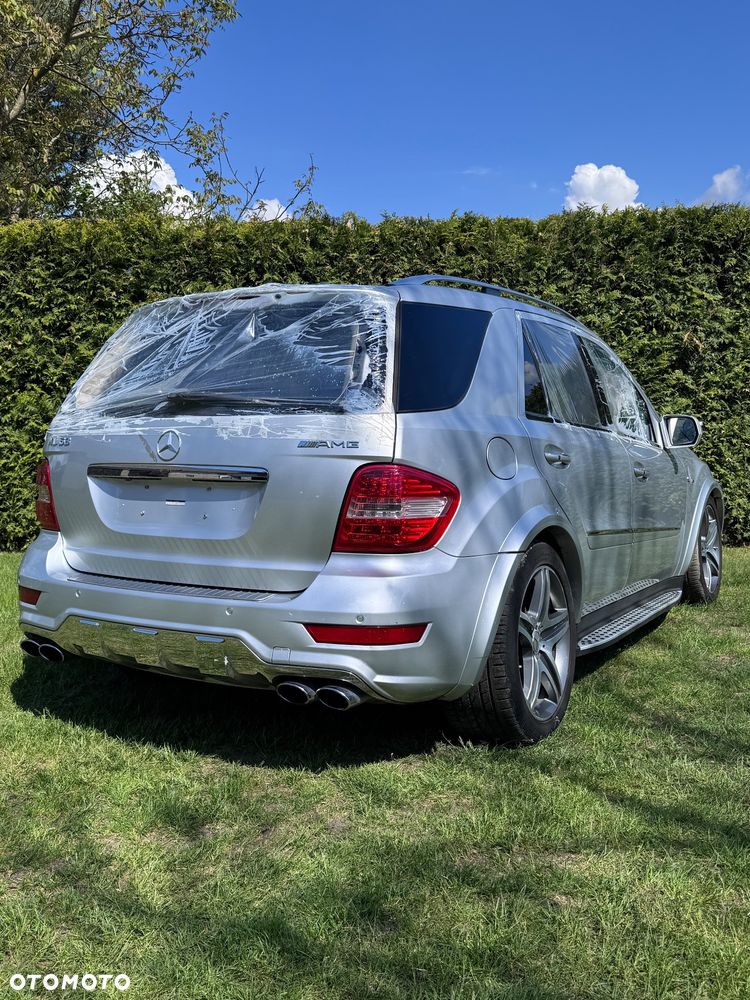 Mercedes-Benz ML 63 AMG 4-Matic - 2
