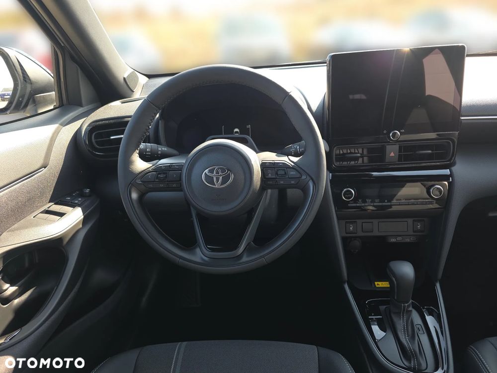 Toyota Yaris Cross Hybrid 1.5 Executive - 12