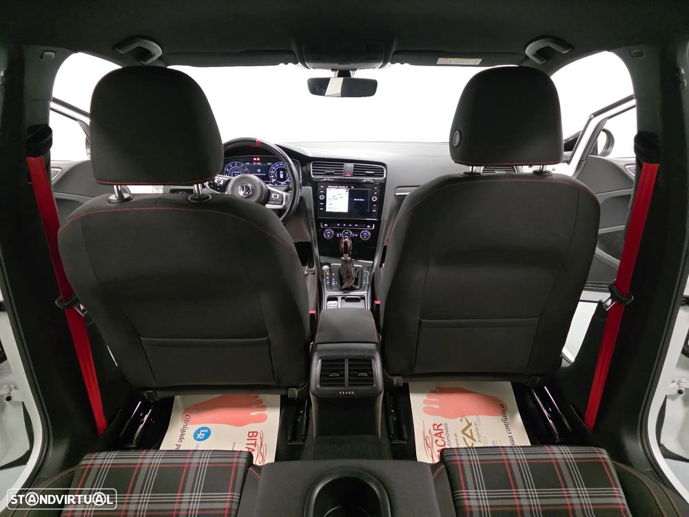 VW Golf 2.0 TSI GTI DSG Performance - 38