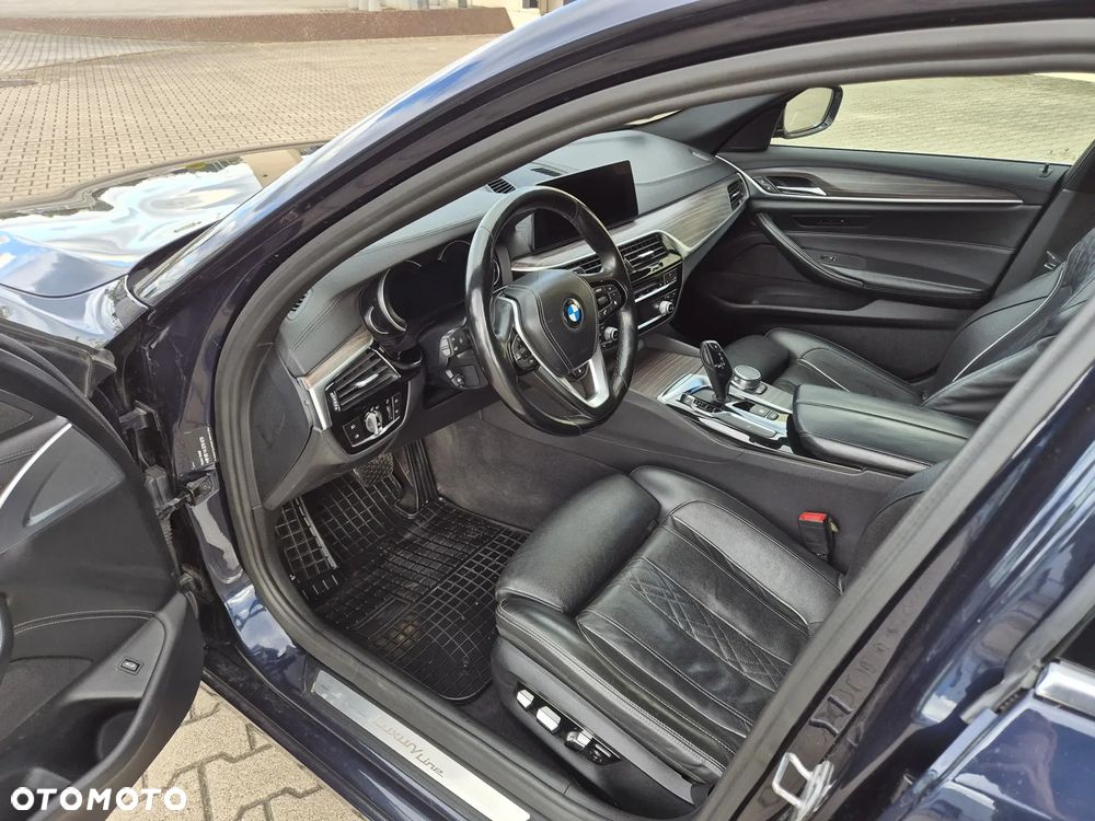 BMW Seria 5 520d xDrive Luxury Line sport - 7