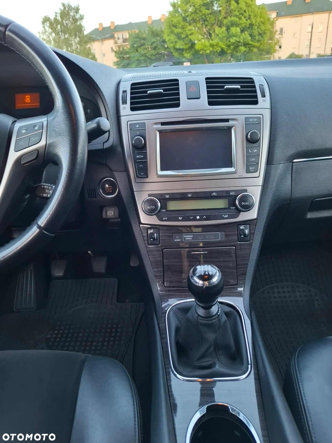 Toyota Avensis 1.8 Prestige MS - 21