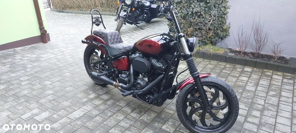 Harley-Davidson Softail Street Bob - 28