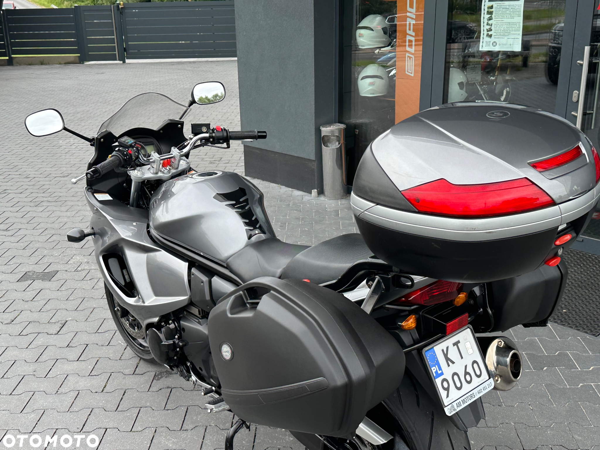 Suzuki GSX - 29