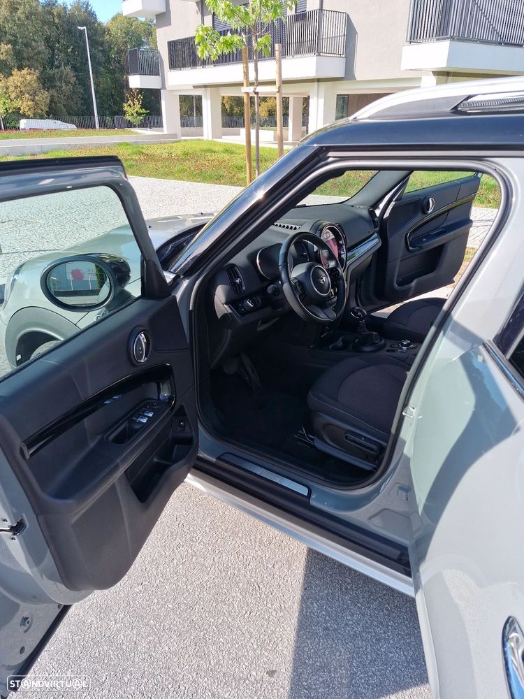 MINI Countryman Cooper SE ALL4 Auto - 14