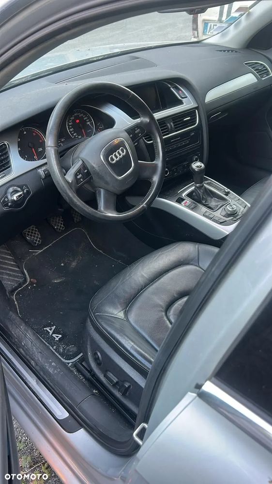 Audi A4 - 4