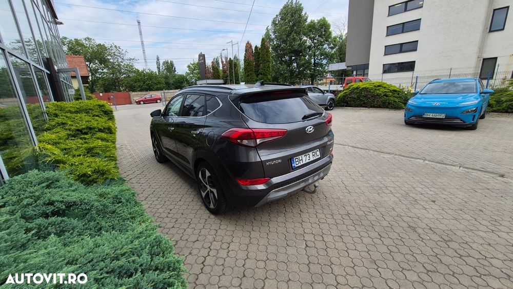 Hyundai Tucson 2.0 CRDI 4WD 6AT Luxury Pack+ - 8