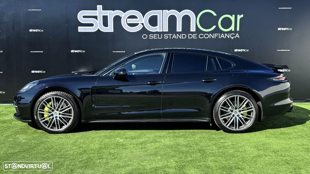 Porsche Panamera 4 E-Hybrid Platinum Edition - 3