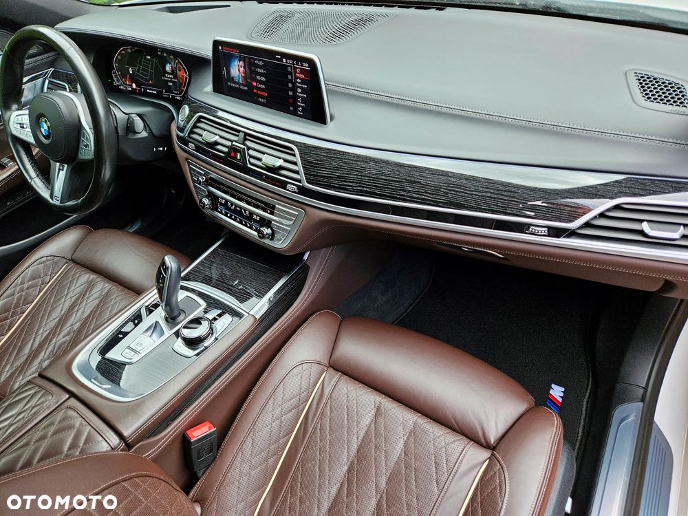 BMW Seria 7 740Ld xDrive - 23