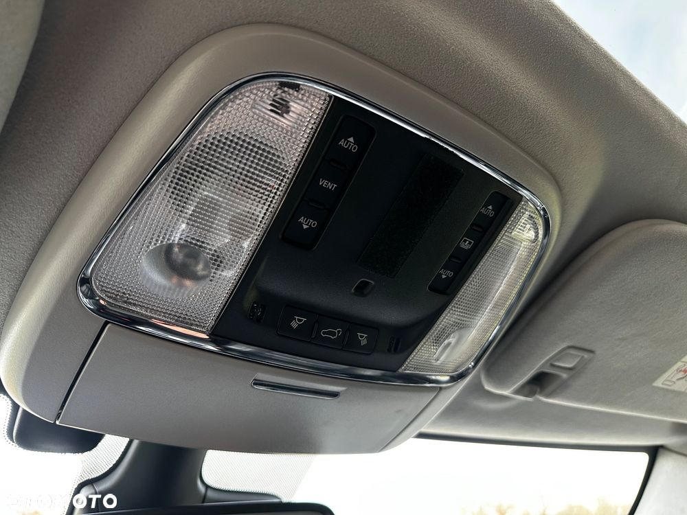 Jeep Grand Cherokee 3.0 CRD Summit - 29