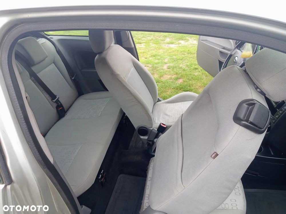 Ford Fiesta 1.25 - 11